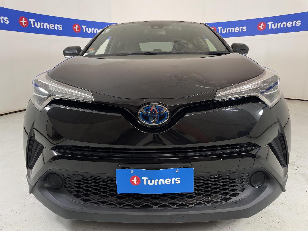 Photo '2' of Toyota C-HR