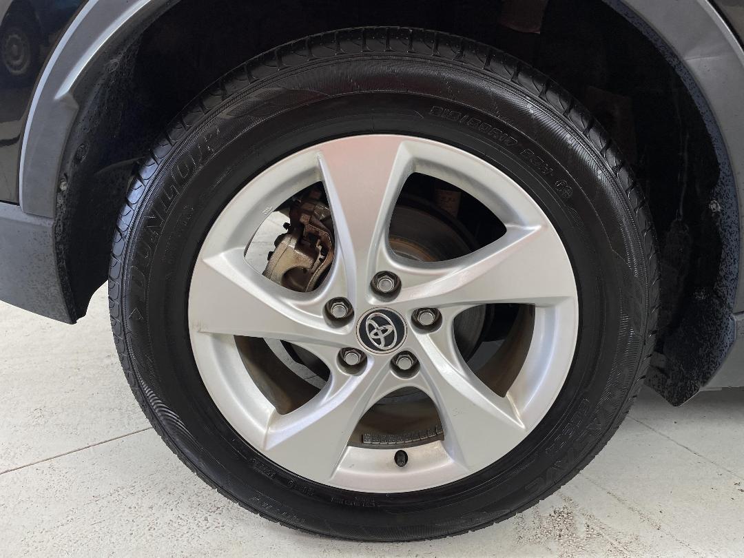 Photo '12' of Toyota C-HR