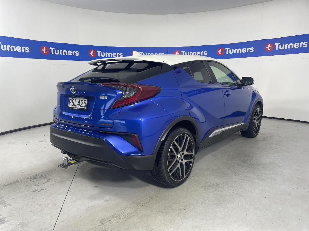 Photo '7' of Toyota C-HR