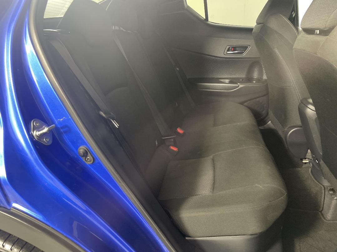 Photo '20' of Toyota C-HR