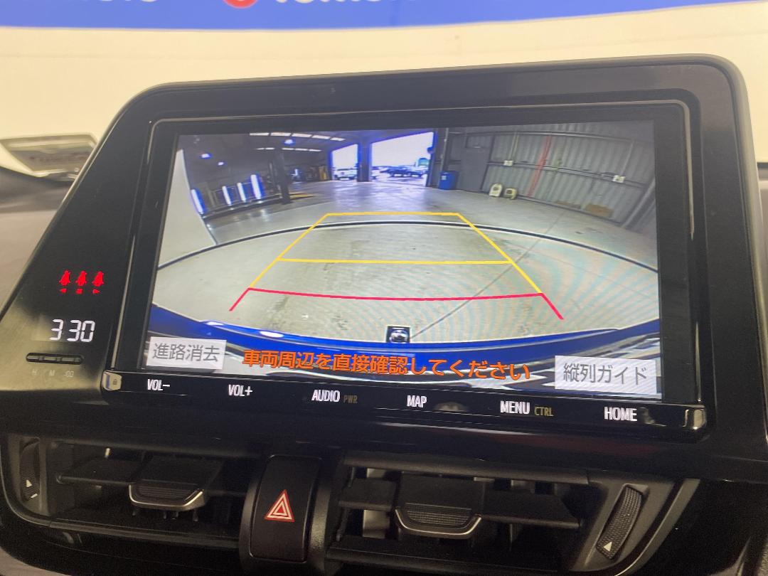 Photo '23' of Toyota C-HR