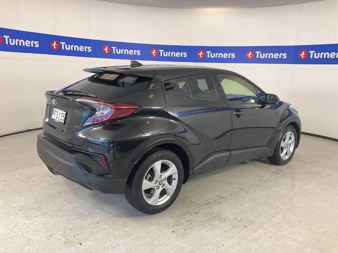 Photo '7' of Toyota C-HR