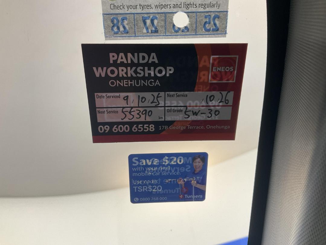 Photo '23' of Toyota C-HR