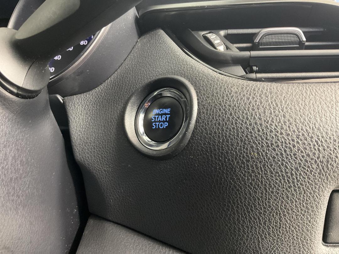 Photo '28' of Toyota C-HR