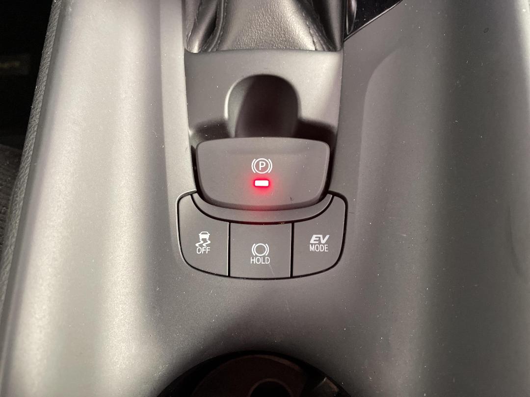 Photo '27' of Toyota C-HR Photo '27' of Toyota C-HR