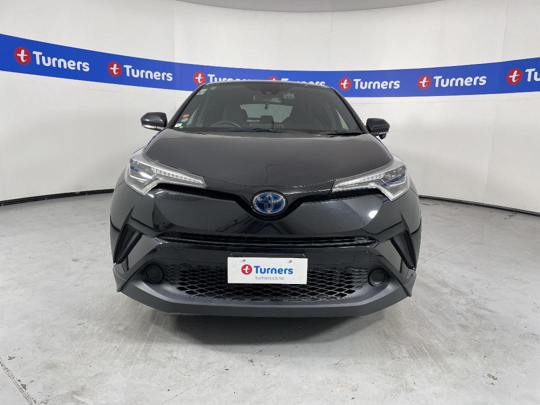 Photo '2' of Toyota C-HR