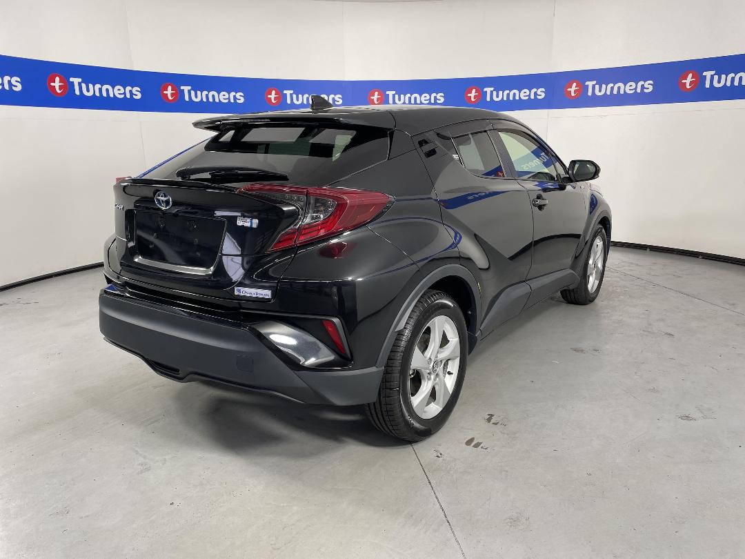 Photo '7' of Toyota C-HR