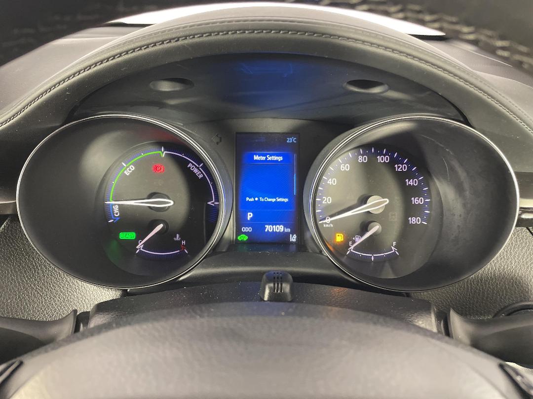 Photo '21' of Toyota C-HR