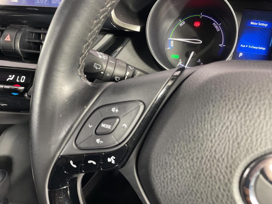 Photo '26' of Toyota C-HR