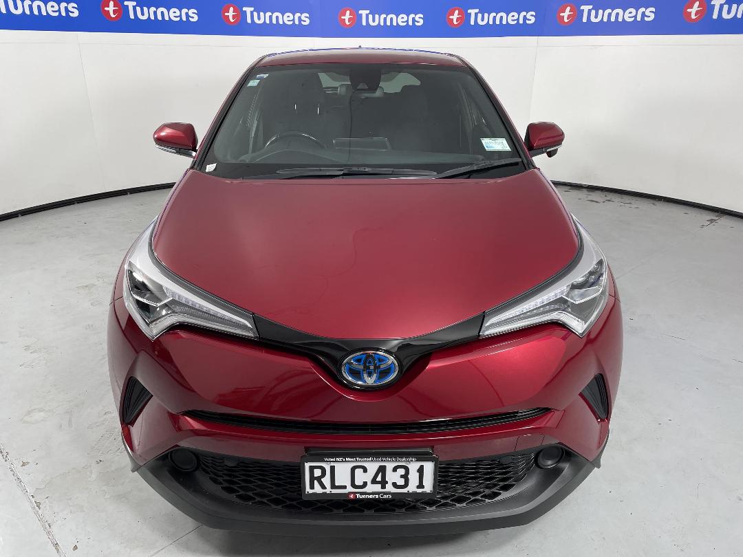 Photo '2' of Toyota C-HR Photo '2' of Toyota C-HR