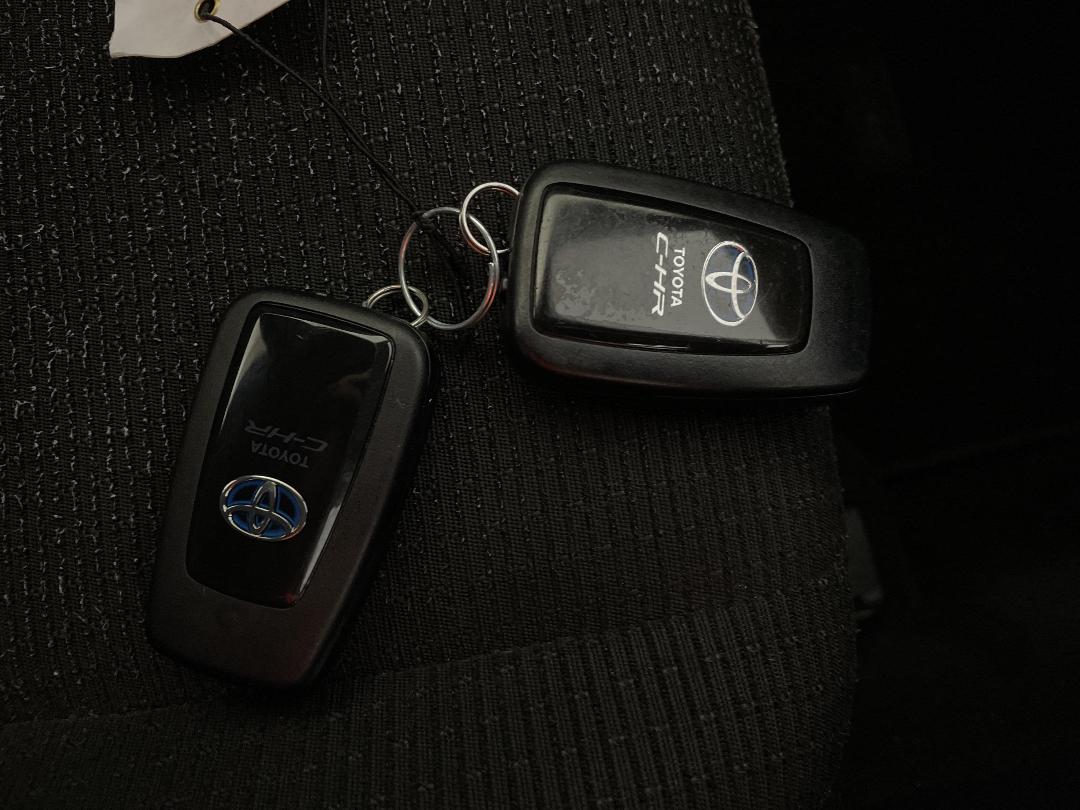 Photo '22' of Toyota C-HR Photo '22' of Toyota C-HR