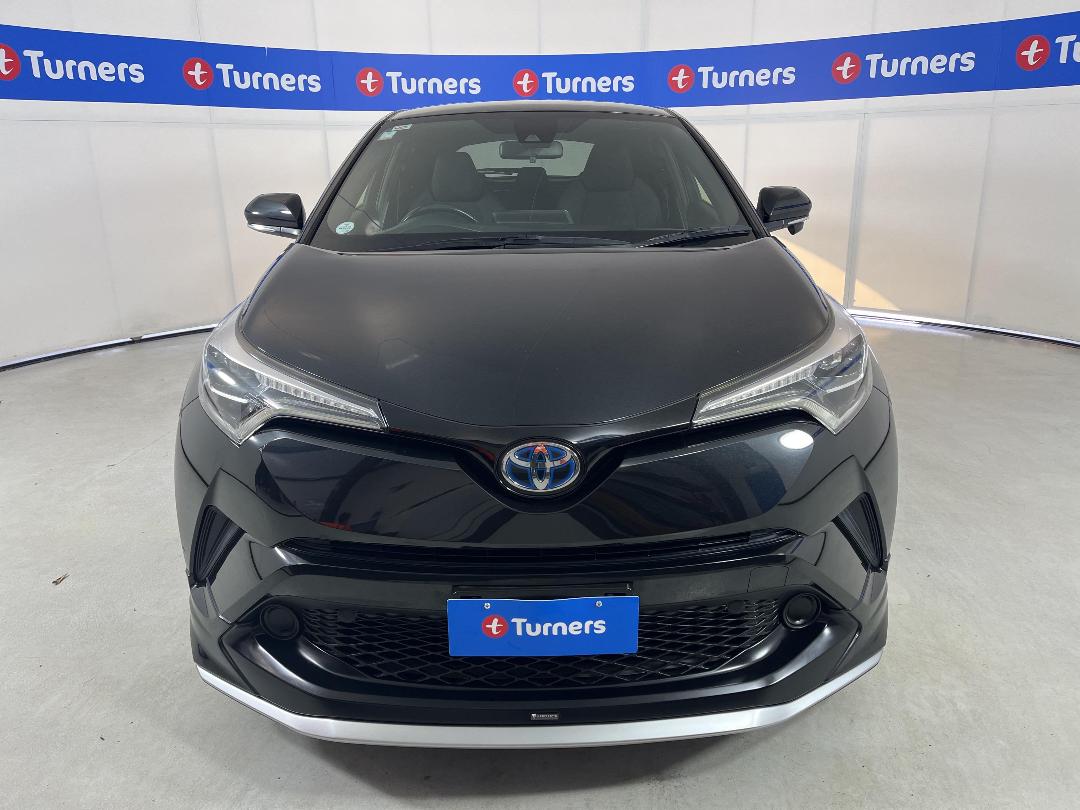 Photo '2' of Toyota C-HR