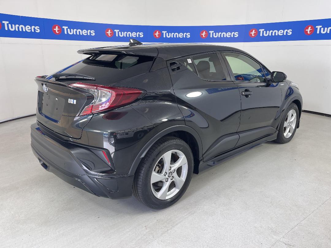 Photo '7' of Toyota C-HR