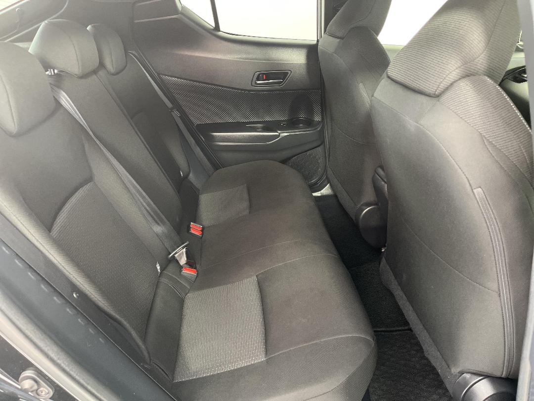 Photo '20' of Toyota C-HR