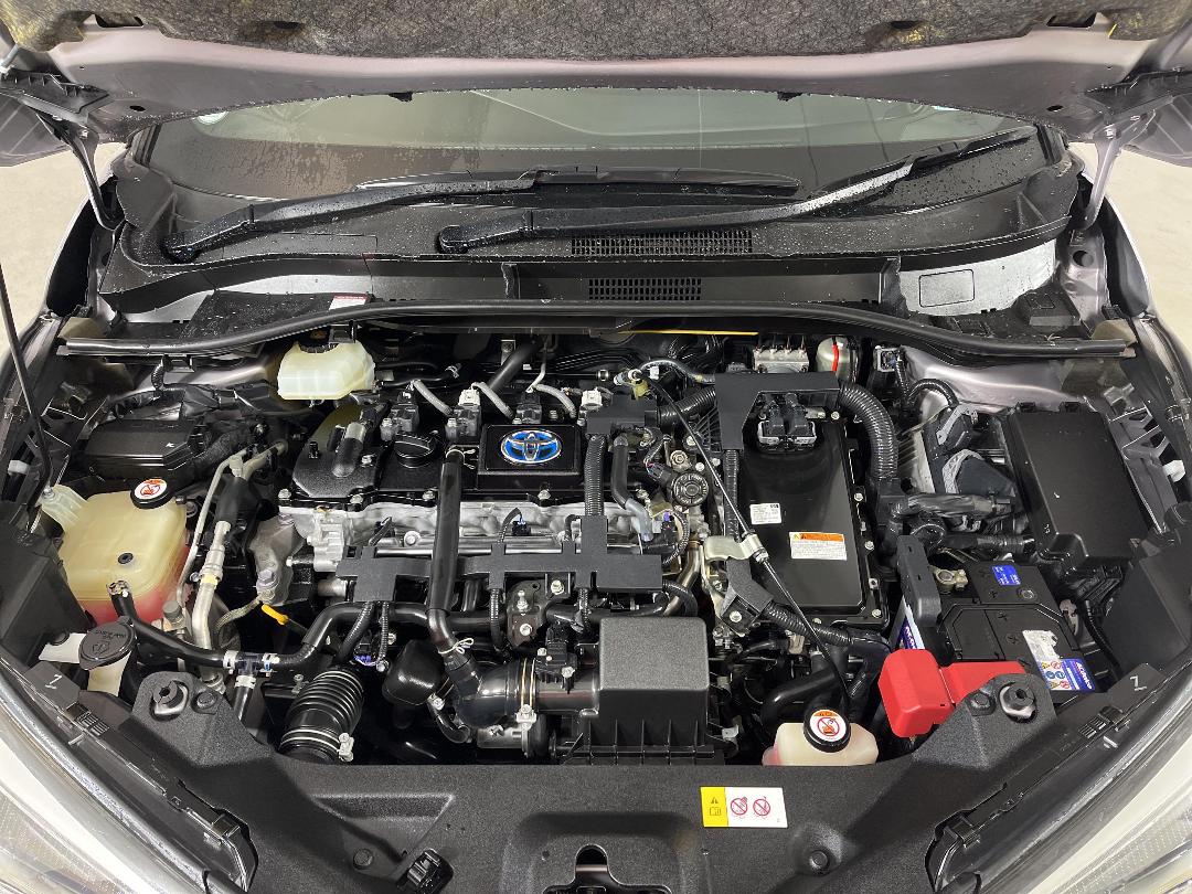 Photo '13' of Toyota C-HR Photo '13' of Toyota C-HR