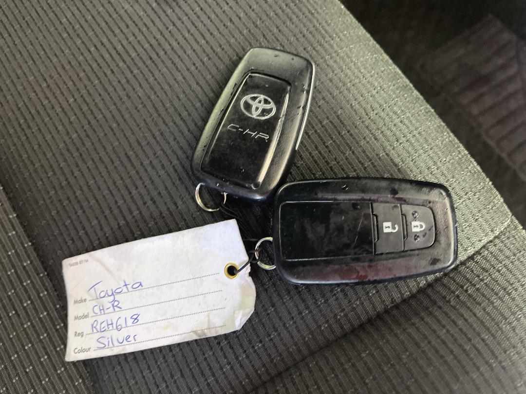 Photo '22' of Toyota C-HR Photo '22' of Toyota C-HR