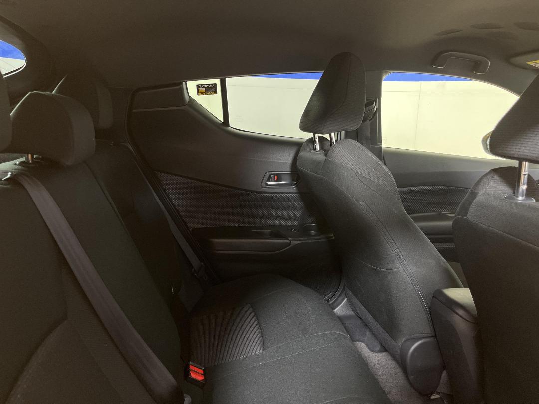 Photo '20' of Toyota C-HR