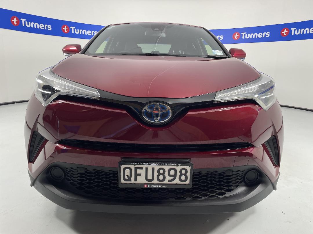 Photo '2' of Toyota C-HR Photo '2' of Toyota C-HR