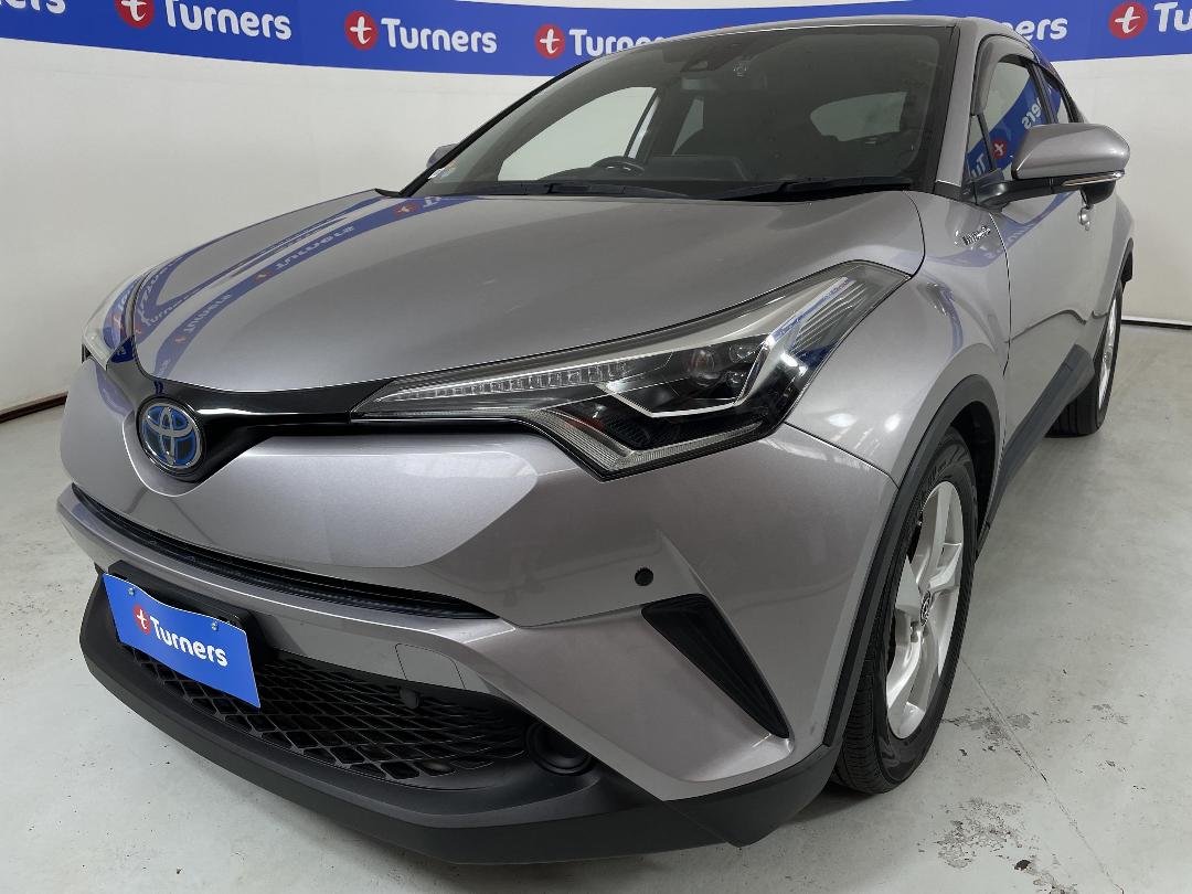 Photo '4' of Toyota C-HR Photo '4' of Toyota C-HR
