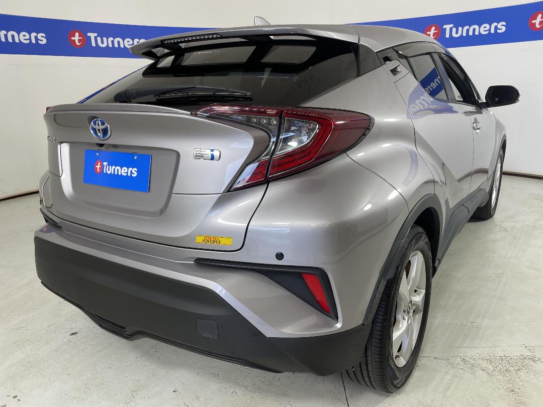 Photo '7' of Toyota C-HR Photo '7' of Toyota C-HR