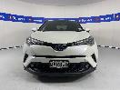 Thumbnail '2' of Toyota C-HR