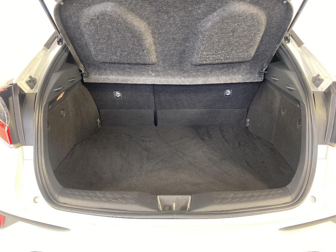 Photo '14' of Toyota C-HR