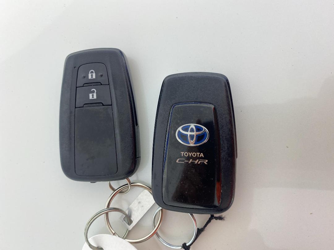 Photo '22' of Toyota C-HR