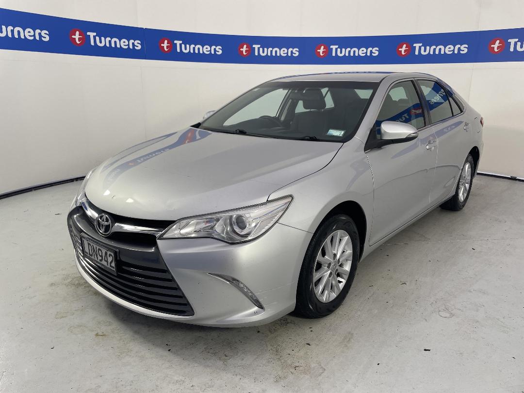 Photo '4' of Toyota Camry