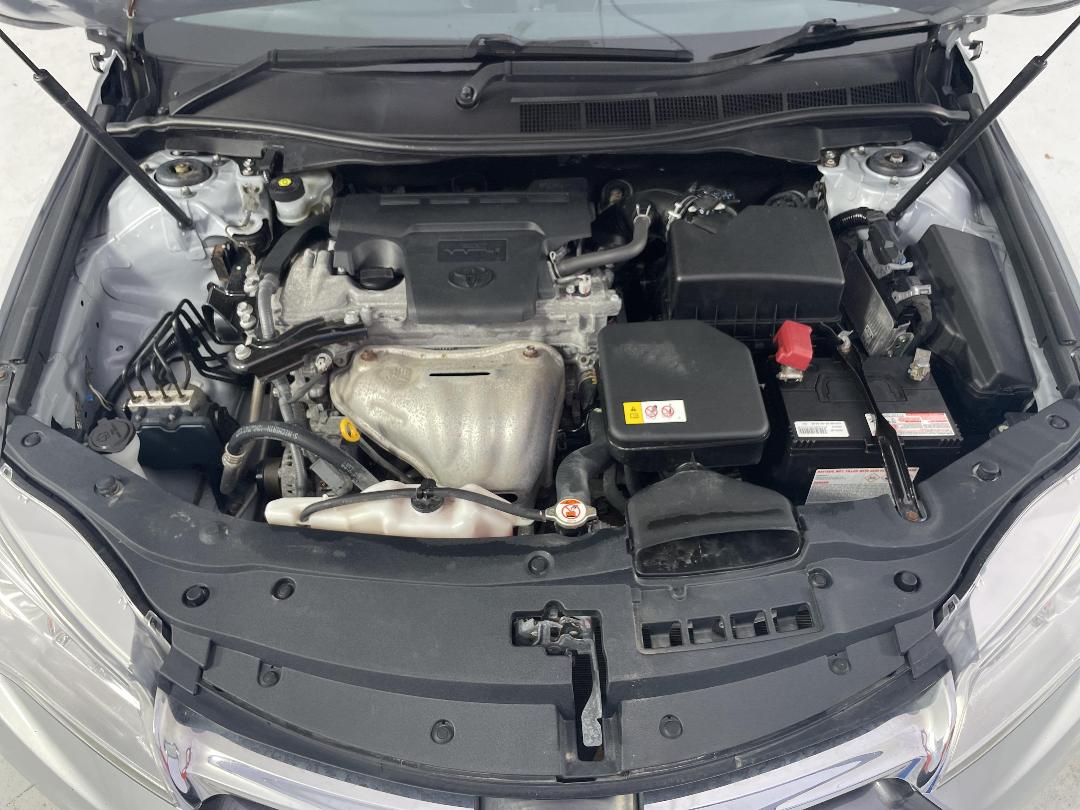 Photo '13' of Toyota Camry