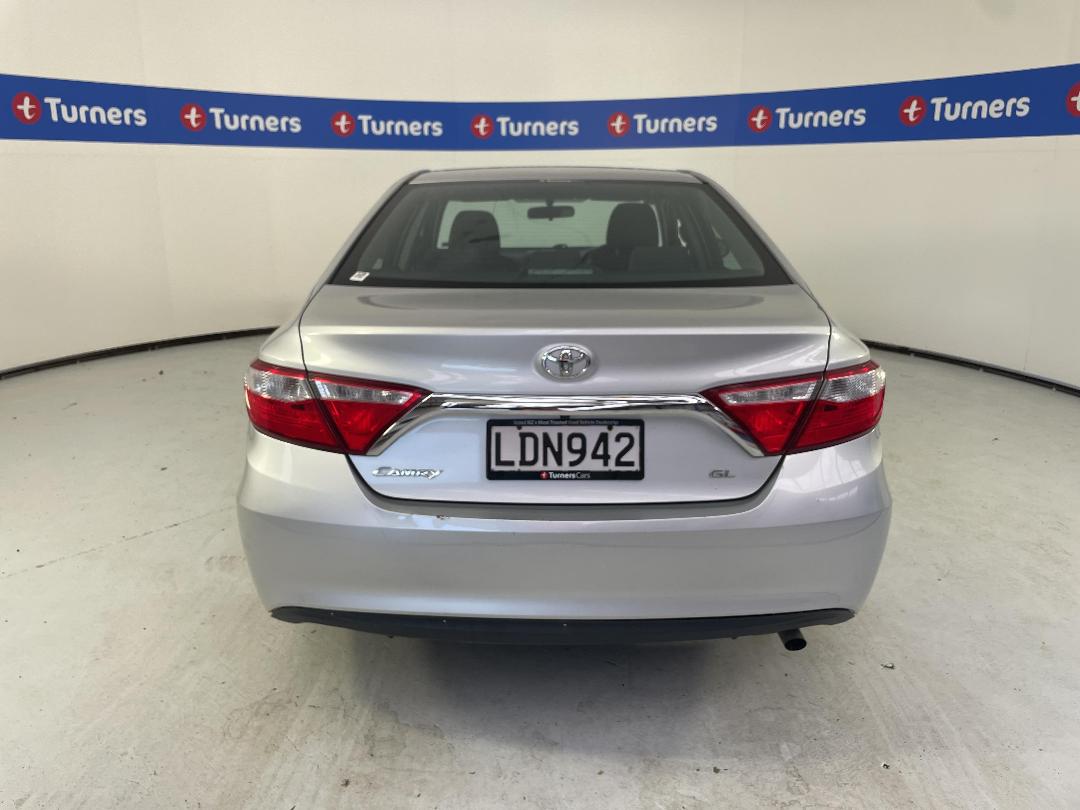 Photo '6' of Toyota Camry