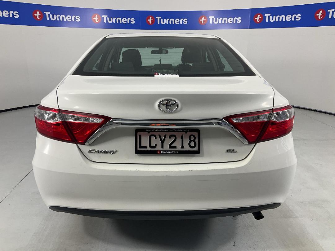 Photo '6' of Toyota Camry Photo '6' of Toyota Camry