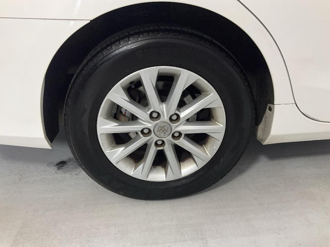 Photo '12' of Toyota Camry Photo '12' of Toyota Camry