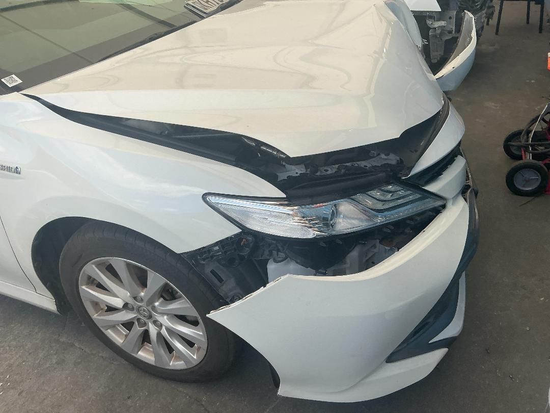 Photo '3' of Toyota Camry Hybrid Photo '3' of Toyota Camry Hybrid