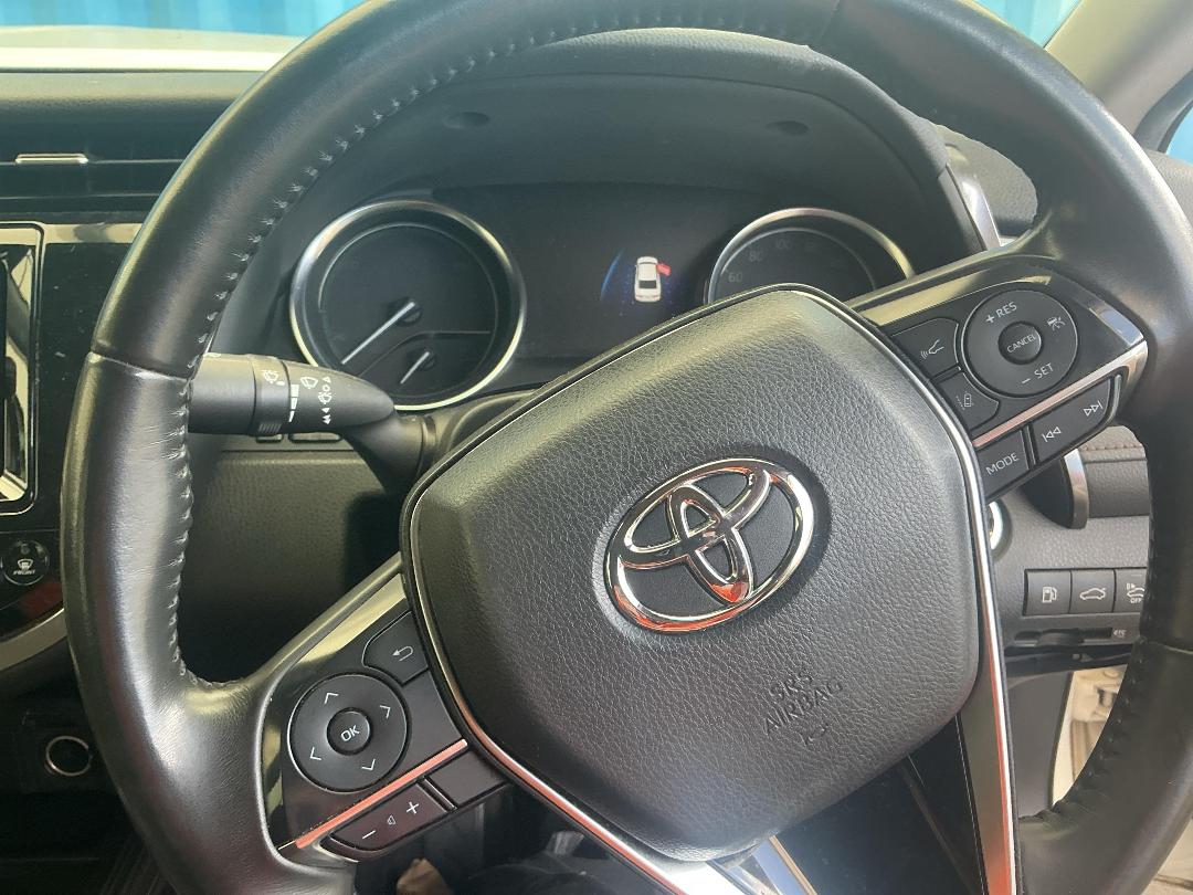 Photo '20' of Toyota Camry Hybrid Photo '20' of Toyota Camry Hybrid