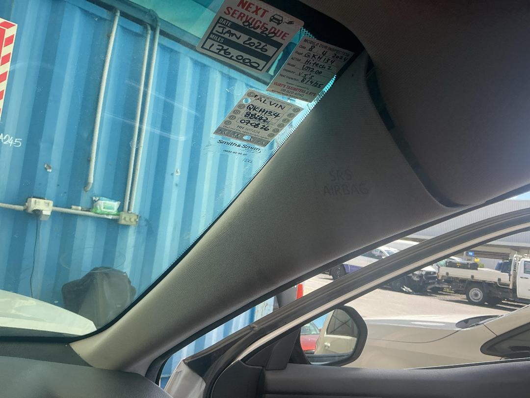 Photo '22' of Toyota Camry Hybrid Photo '22' of Toyota Camry Hybrid