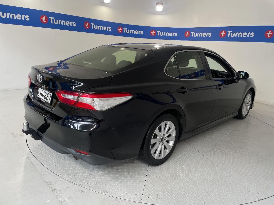 Photo '7' of Toyota Camry