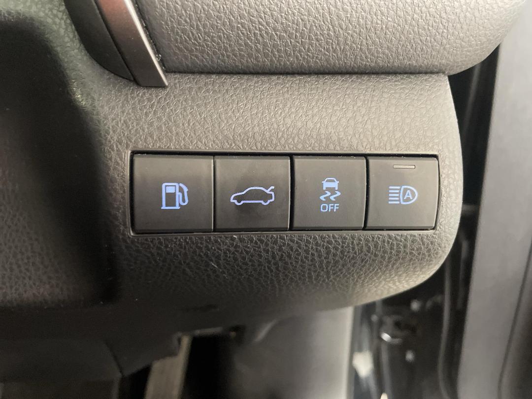 Photo '25' of Toyota Camry