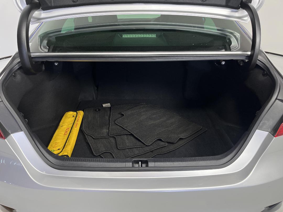 Photo '14' of Toyota Camry