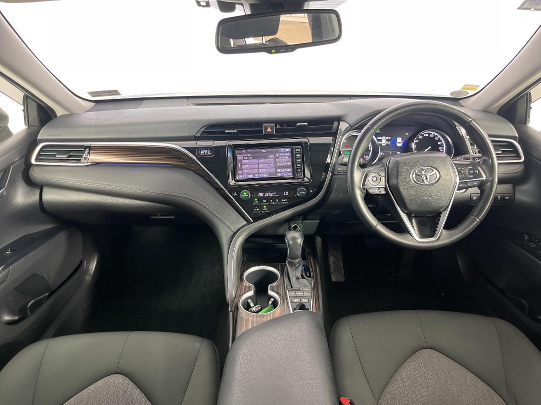 Photo '17' of Toyota Camry