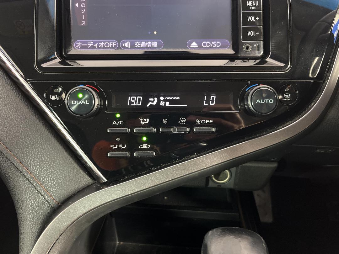Photo '25' of Toyota Camry