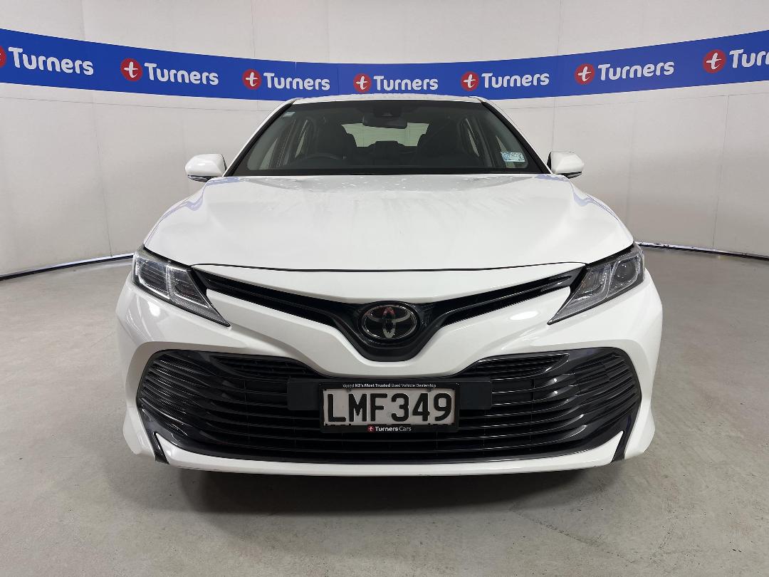 Photo '2' of Toyota Camry Photo '2' of Toyota Camry