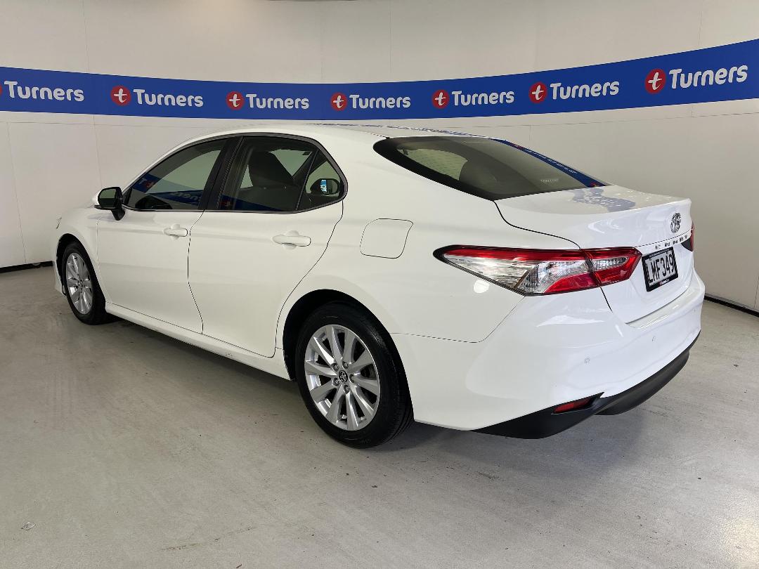 Photo '5' of Toyota Camry Photo '5' of Toyota Camry