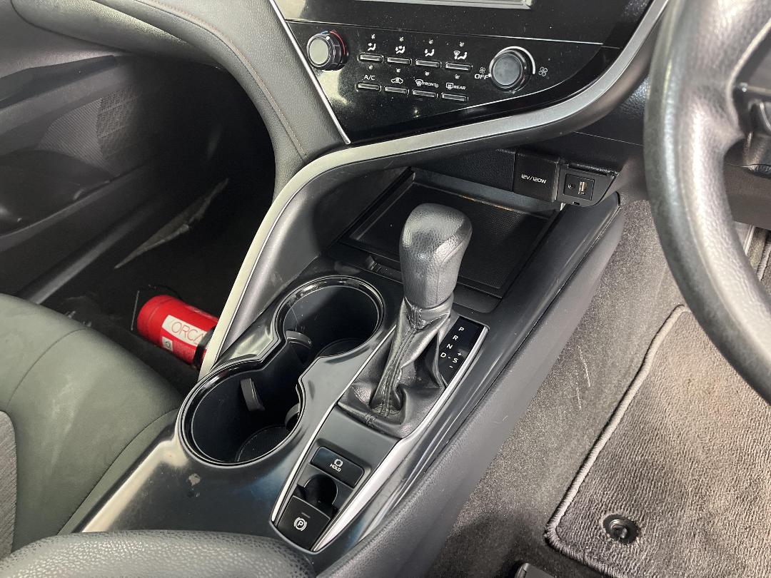 Photo '18' of Toyota Camry Photo '18' of Toyota Camry