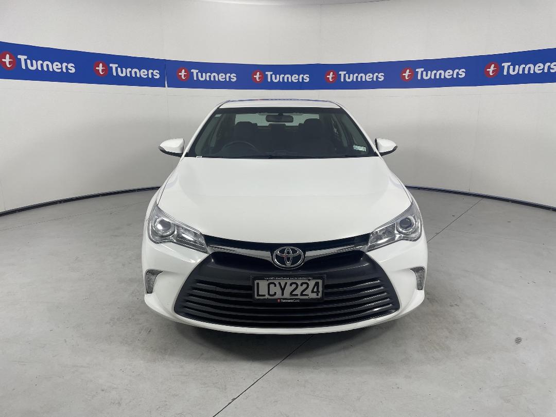 Photo '2' of Toyota Camry