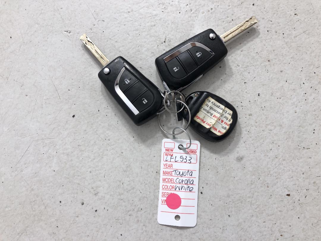 Photo '22' of Toyota Corolla