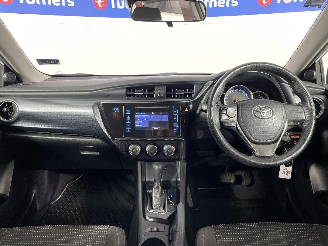 Photo '17' of Toyota Corolla Photo '17' of Toyota Corolla