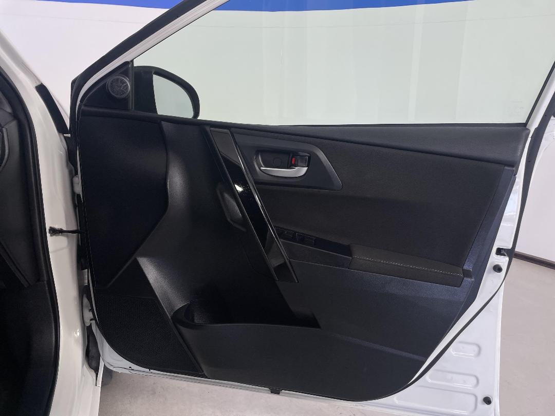 Photo '15' of Toyota Corolla