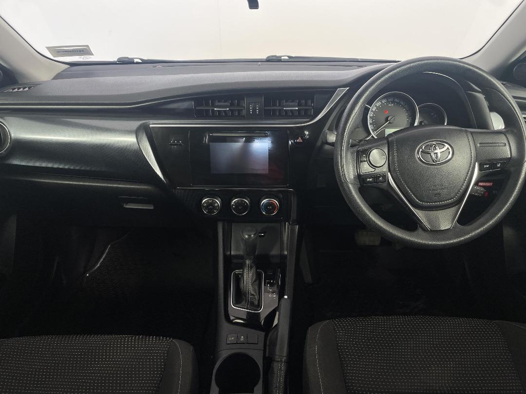 Photo '17' of Toyota Corolla