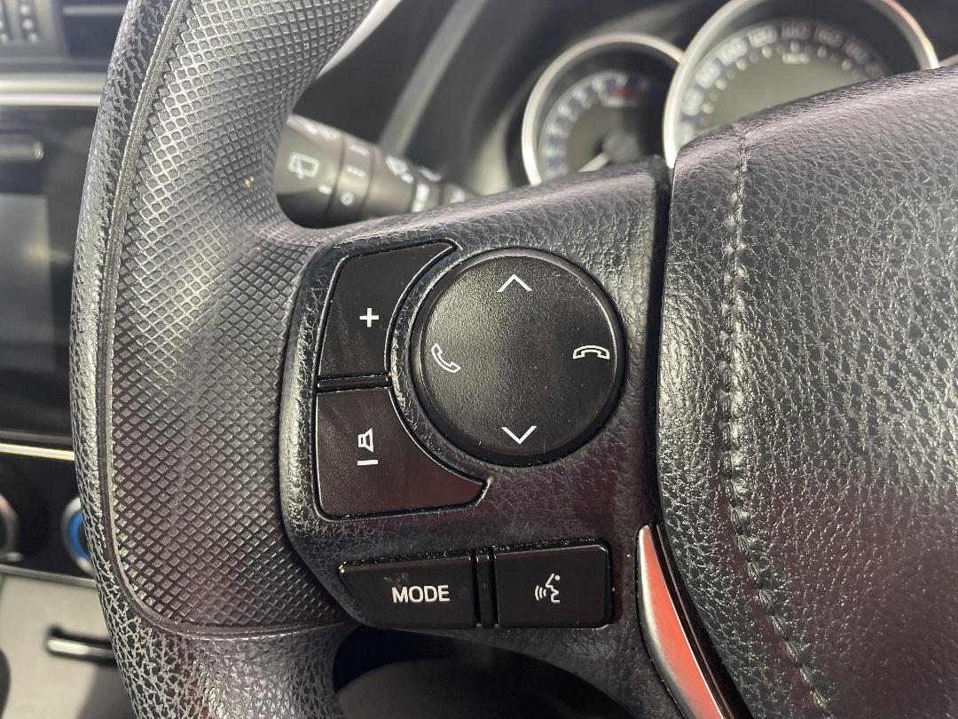 Photo '24' of Toyota Corolla