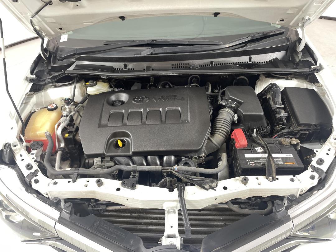 Photo '13' of Toyota Corolla